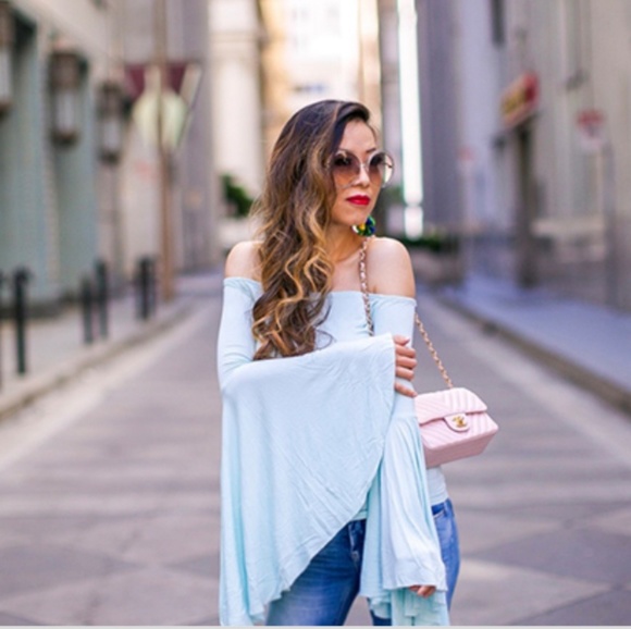 🍒NWOT🍒  FREE PEOPLE BELL SLEEVES TOP - Picture 3 of 4